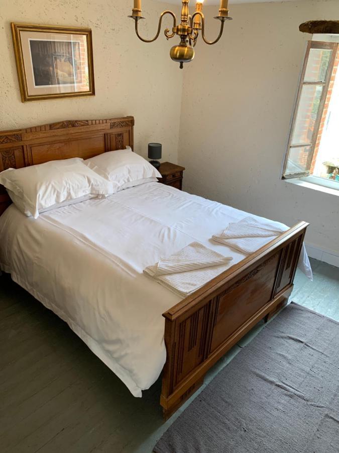 Doxie Cottage Saint-Chabrais Ngoại thất bức ảnh